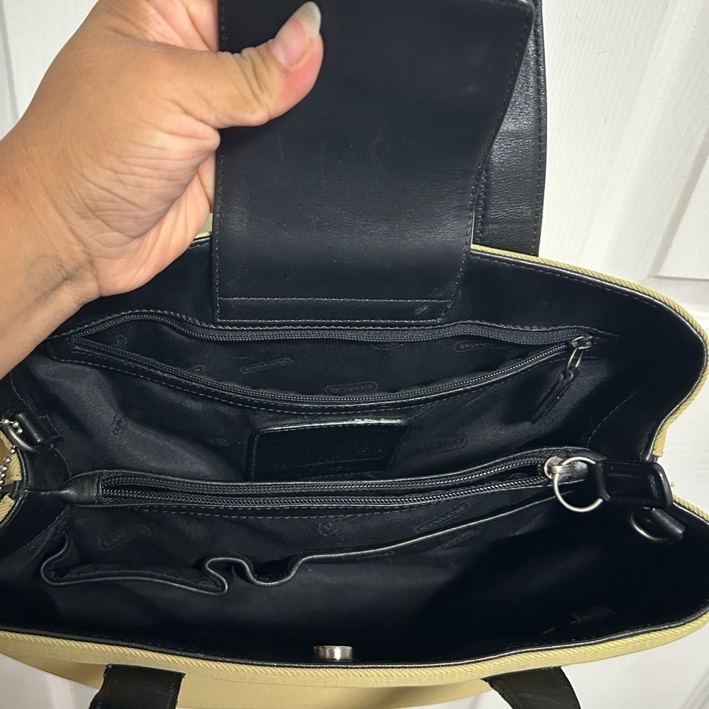 Coach vintage Black and Tan Women's Tote Bag - Picture 8 of 10